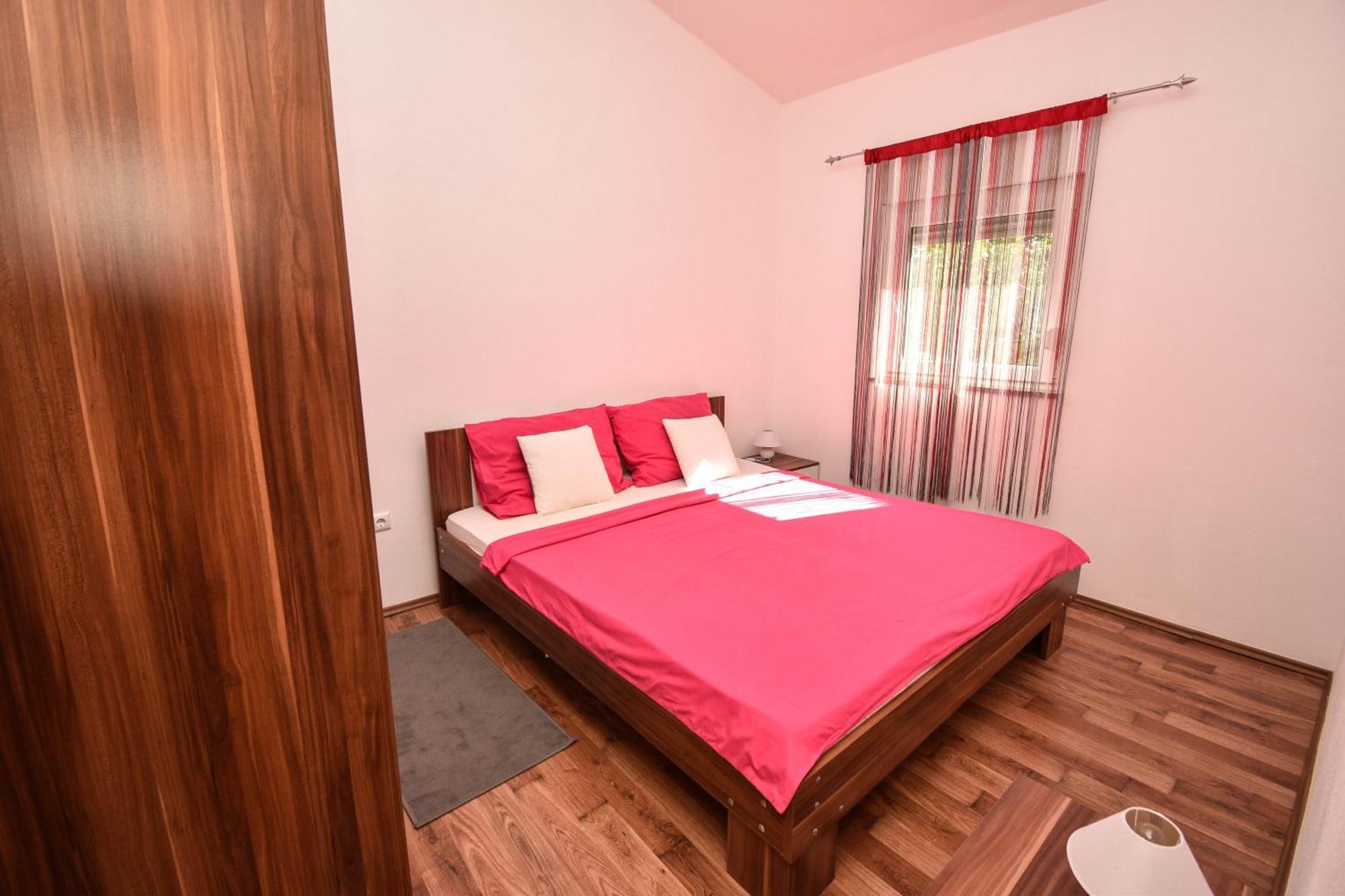 Apartmani Lukic Vir Buitenkant foto