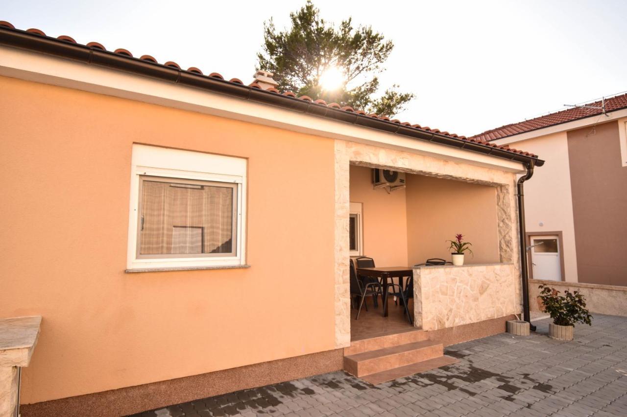 Apartmani Lukic Vir Buitenkant foto