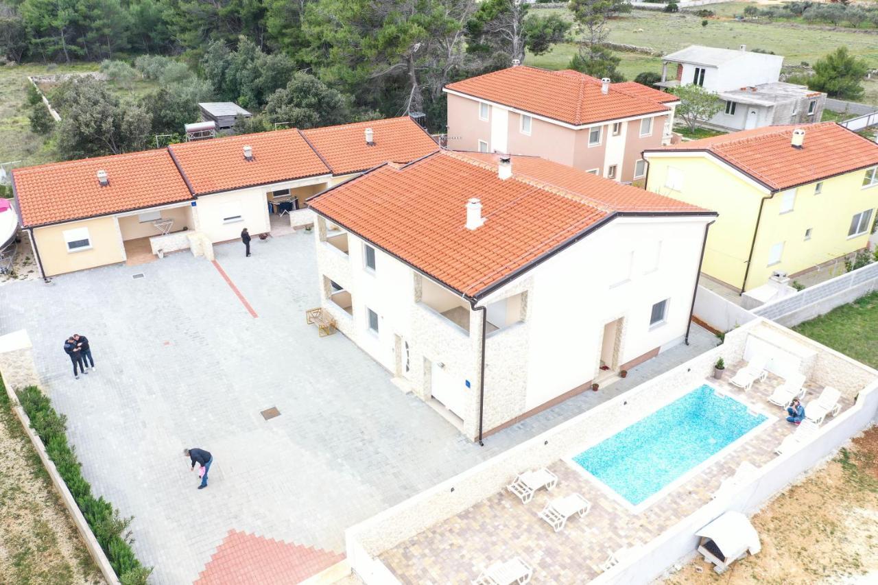 Apartmani Lukic Vir Buitenkant foto